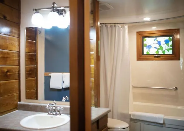Holiday home Morning Glory - For 2 In Oak Creek *